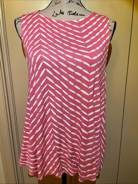 Hourglass Lilly Pink & White Chevron Tank Swing Top